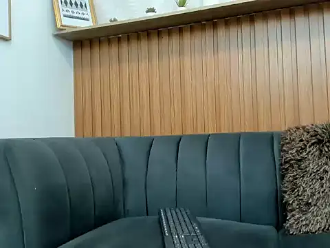 Riley Reid Milf online show from March 10, 2026, 1:26 pm