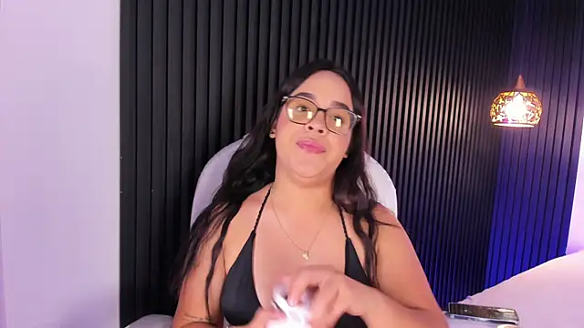 FireDollx online show from April 14, 2026, 4:17 am