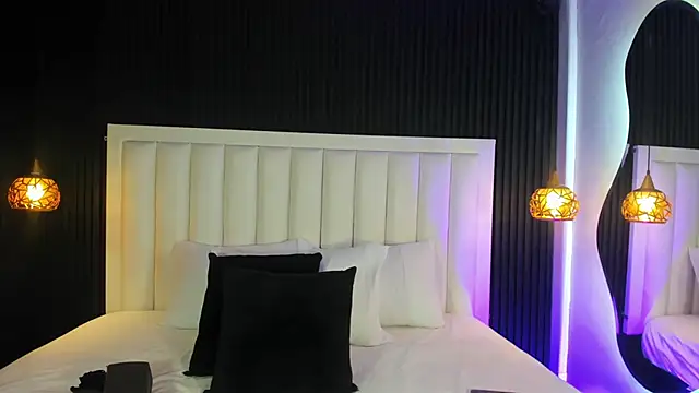 PandoraMiller online show from March 3, 2026, 5:09 pm