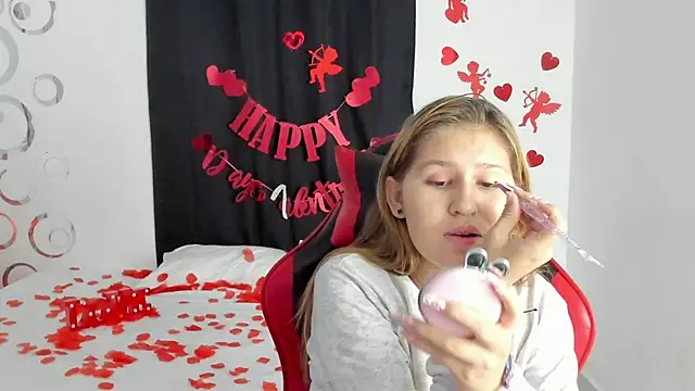 Snapshot of Bella_Blanca chatting on February 19, 2026, 12:13 pm Bella Blanca online show from February 19, 2026, 12:13 pm