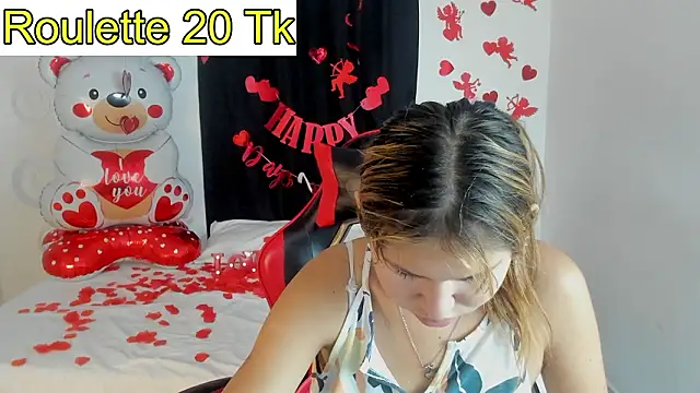 Snapshot of Bella_Blanca chatting on February 16, 2026, 12:15 pm Bella Blanca online show from February 16, 2026, 12:15 pm