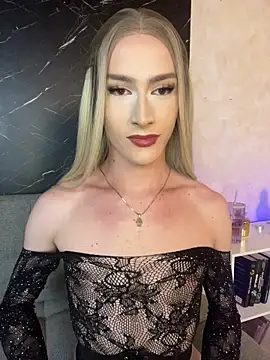 Snapshot of Alana_Stone chatting on July 31, 2026, 7:55 pm Alana Stone online show from July 31, 2026, 7:55 pm