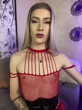 Snapshot of Alana_Stone chatting on June 25, 2026, 10:37 pm Alana Stone online show from June 25, 2026, 10:37 pm