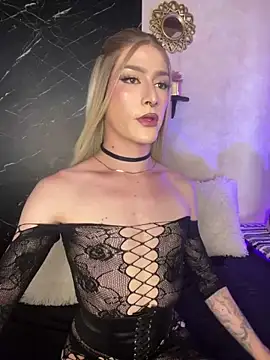Snapshot of Alana_Stone chatting on May 17, 2026, 4:29 pm Alana Stone online show from May 17, 2026, 4:29 pm
