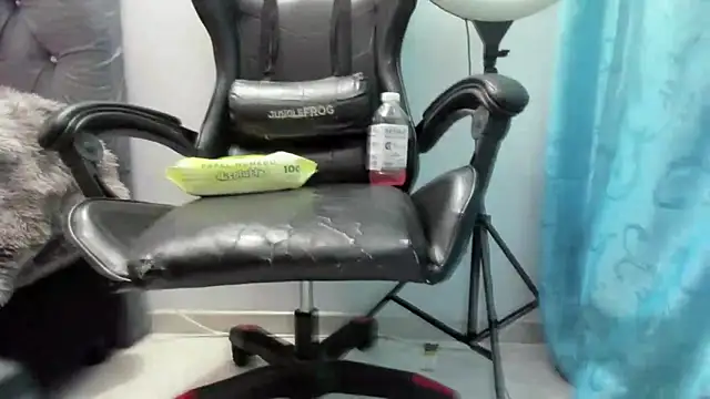 Snapshot of Girl_kataleya10 chatting on March 3, 2026, 11:12 pm Girl kataleya10 online show from March 3, 2026, 11:12 pm