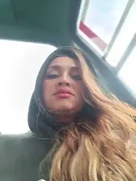 Snapshot of Alejandra_N chatting on June 19, 2026, 12:11 pm Alejandra N online show from June 19, 2026, 12:11 pm