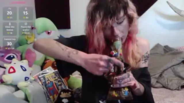 Snapshot of needlebunnies chatting on January 13, 2026, 12:15 am needlebunnies online show from January 13, 2026, 12:15 am