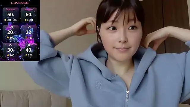 isshiki00 online show from April 18, 2026, 2:03 am