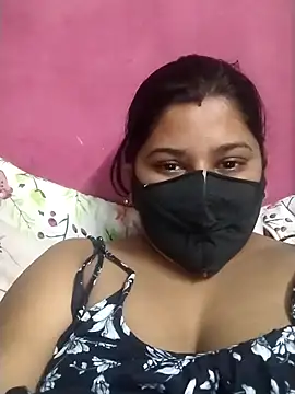 Snapshot of pinkisaha75 chatting on February 18, 2026, 5:42 pm pinkisaha75 online show from February 18, 2026, 5:42 pm