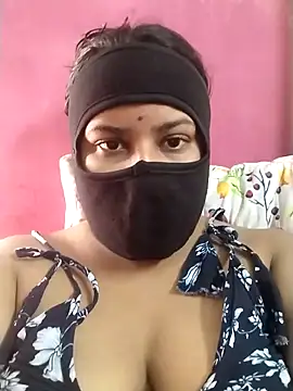 Snapshot of pinkisaha75 chatting on February 10, 2026, 5:39 am pinkisaha75 online show from February 10, 2026, 5:39 am