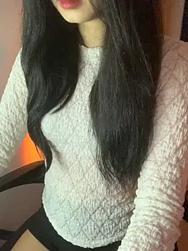 Jennybae23 online show from February 7, 2026, 8:06 pm