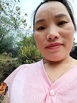 yu--yo online show from April 16, 2026, 2:23 am