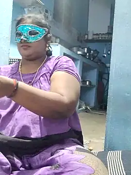 Snapshot of divyasree1431 chatting on February 21, 2026, 5:15 pm divyasree1431 online show from February 21, 2026, 5:15 pm