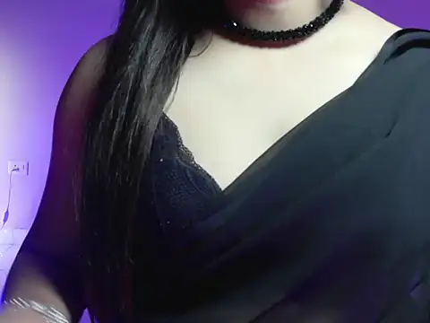 Snapshot of CutieVibe01 chatting on January 17, 2026, 12:58 am CutieVibe01 online show from January 17, 2026, 12:58 am