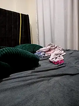 Snapshot of reddiamond07 chatting on February 23, 2026, 10:32 pm reddiamond07 online show from February 23, 2026, 10:32 pm