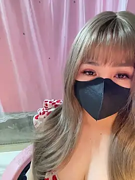 -Violet-t online show from March 16, 2026, 1:37 pm