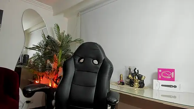 Snapshot of VictoriaPaker chatting on January 18, 2026, 11:57 am VictoriaPaker online show from January 18, 2026, 11:57 am