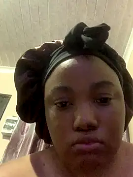 Snapshot of Thenaughtybitchhhhh chatting on January 7, 2026, 7:19 pm Thenaughtybitchhhhh online show from January 7, 2026, 7:19 pm