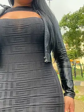 nathacha1230 online show from April 14, 2026, 8:14 pm