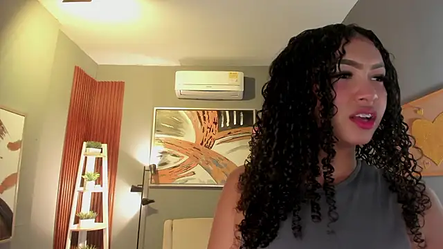 ailann  online show from March 25, 2026, 7:35 pm