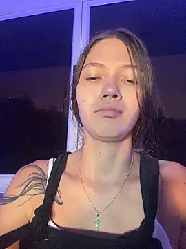 EmmaJhoons online show from February 1, 2026, 11:41 am