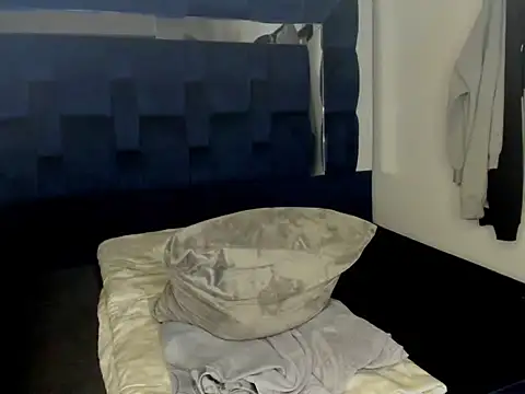 Scook Gray  online show from February 23, 2026, 10:10 pm