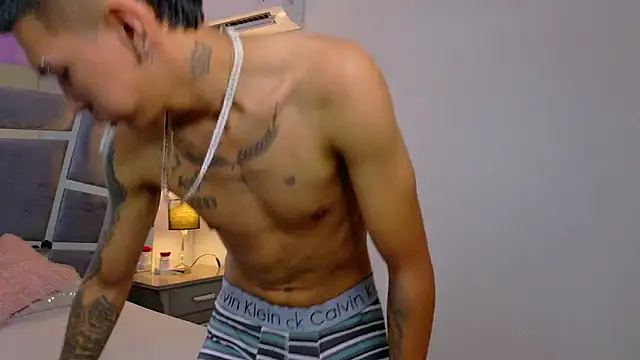 Scook Gray  online show from January 9, 2026, 8:49 pm