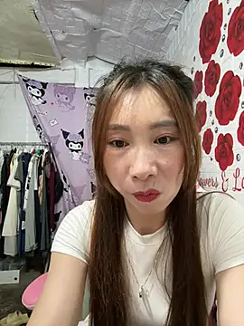 Snapshot of Adela-222 chatting on May 20, 2026, 5:48 am Adela-222 online show from May 20, 2026, 5:48 am