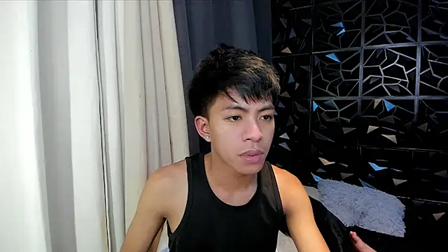 davincihugecock online show from April 5, 2026, 2:18 am