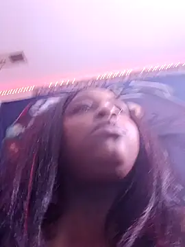 McKenzieLewinskieLips online show from January 8, 2026, 5:13 am