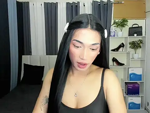 FyangFoxx online show from March 23, 2026, 6:24 am