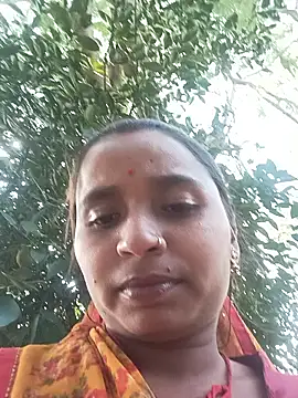 Snapshot of Hirdesh_sahu chatting on January 12, 2026, 6:42 am Hirdesh sahu online show from January 12, 2026, 6:42 am