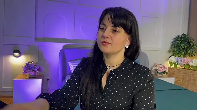  SilkyShadow  online show from January 17, 2026, 1:20 am