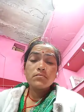 Sonam15884 online show from January 18, 2026, 10:13 pm