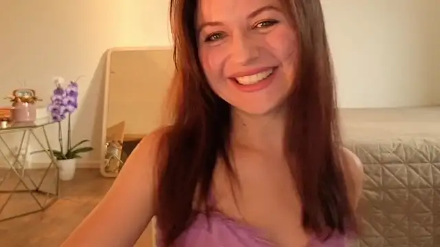 Snapshot of Satin_Sin chatting on July 5, 2026, 6:15 pm Satin Sin online show from July 5, 2026, 6:15 pm
