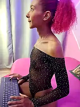 isaabellaa   online show from February 7, 2026, 1:30 pm