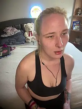 PurpleHazexx online show from March 4, 2026, 11:40 am