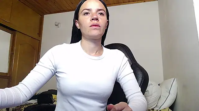 Shanel Lozano online show from March 29, 2026, 3:46 pm