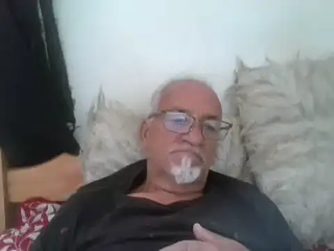 Snapshot of Patyman chatting on July 18, 2026, 5:43 pm Patyman online show from July 18, 2026, 5:43 pm