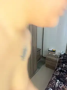 HotNeha08 online show from February 18, 2026, 4:43 am