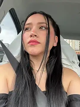 Veronica Wins  online show from January 15, 2026, 6:33 pm