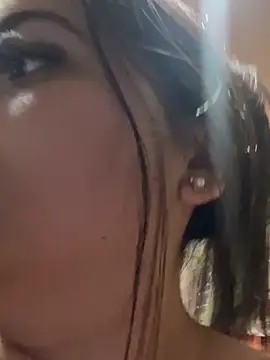 Veronica Wins  online show from March 27, 2026, 7:26 pm