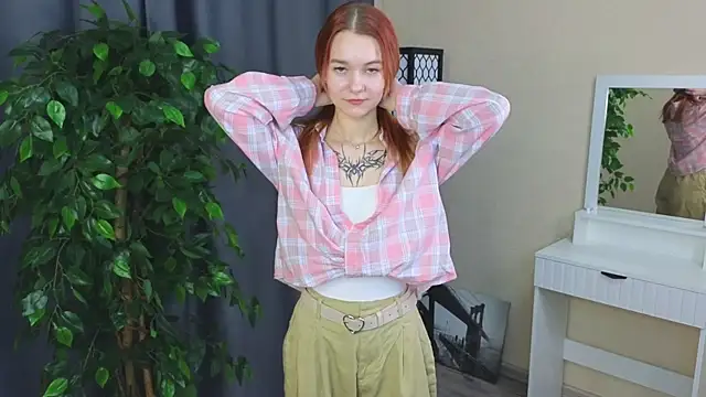 Snapshot of ClairVacio chatting on January 14, 2026, 2:37 am ClairVacio online show from January 14, 2026, 2:37 am