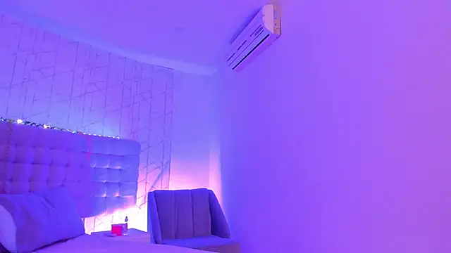 Snapshot of AlexiiaBrown chatting on February 7, 2026, 8:39 pm AlexiiaBrown online show from February 7, 2026, 8:39 pm