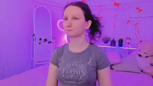 Snapshot of SunshineBlaze chatting on February 8, 2026, 5:16 am SunshineBlaze online show from February 8, 2026, 5:16 am