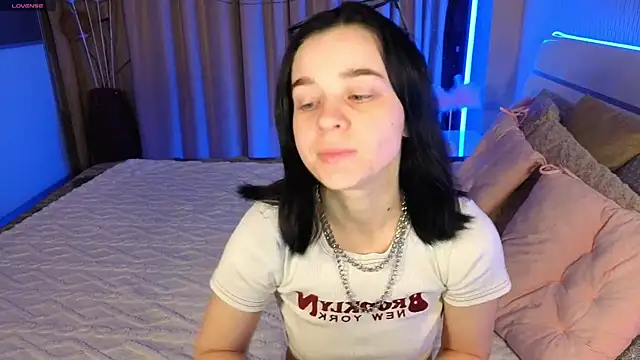 Snapshot of ShyyMariaa chatting on January 17, 2026, 10:57 pm ShyyMariaa online show from January 17, 2026, 10:57 pm