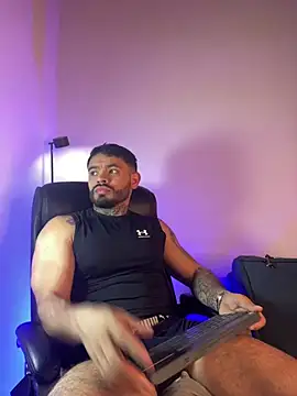 thiago ferrari  online show from March 21, 2026, 10:13 pm