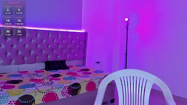 Snapshot of kitty_violet11 chatting on February 10, 2026, 8:41 pm kitty violet11 online show from February 10, 2026, 8:41 pm