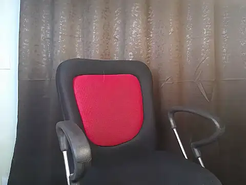 Snapshot of Devil_lily7 chatting on February 6, 2026, 5:58 am Devil lily7 online show from February 6, 2026, 5:58 am