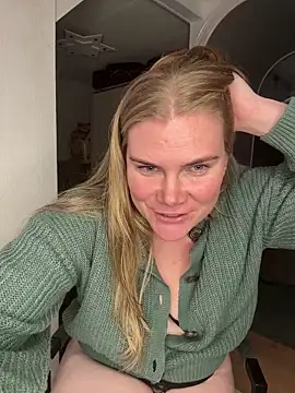 SexyBlondJoanna online show from January 19, 2026, 10:19 am